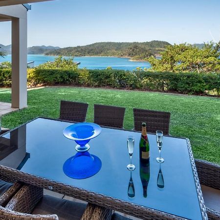 Вилла La Bella Waters 1 Wide Reaching Ocean Views And Buggy Остров Гамильтон Экстерьер фото