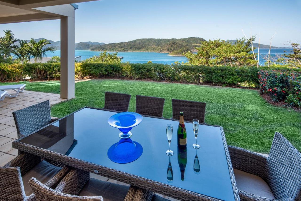 Вилла La Bella Waters 1 Wide Reaching Ocean Views And Buggy Остров Гамильтон Экстерьер фото
