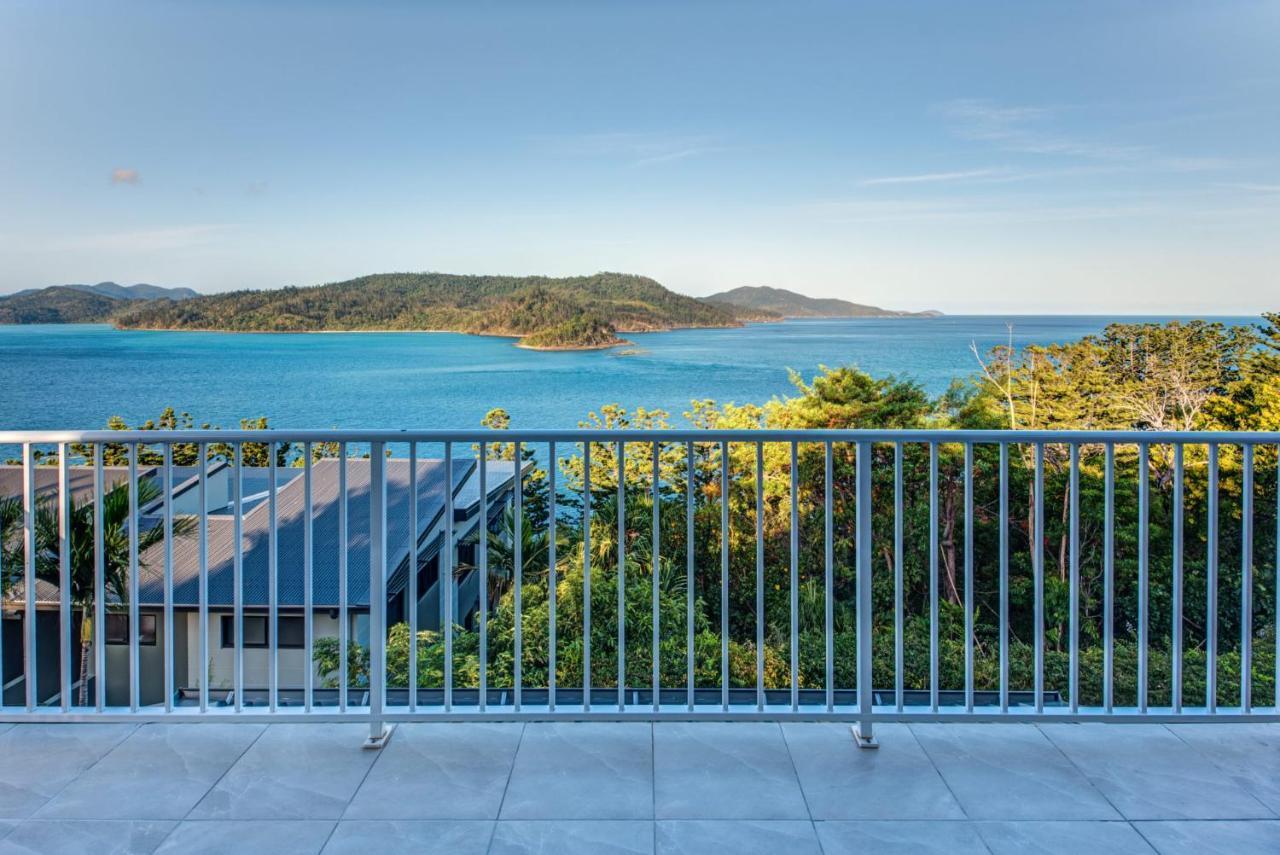 Вилла La Bella Waters 1 Wide Reaching Ocean Views And Buggy Остров Гамильтон Экстерьер фото